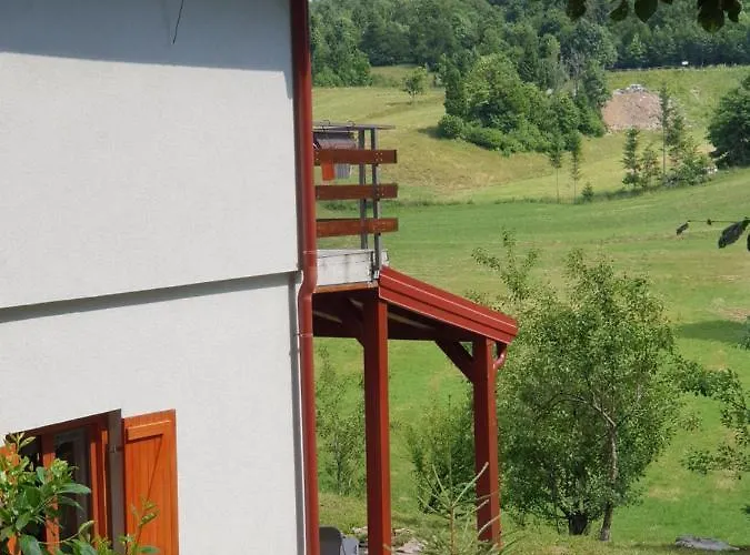 Forest House Masha Chalet