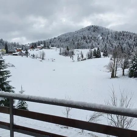 Forest House Masha Chalet